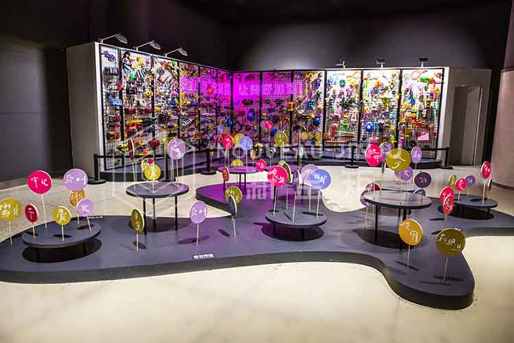 上?？萍拣^-塑料紀(jì)